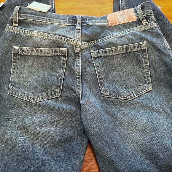 Women’s We The Free by Free People Maggie Midrise Straight Leg Jeans Size 25 NWT - Picture 7 of 10